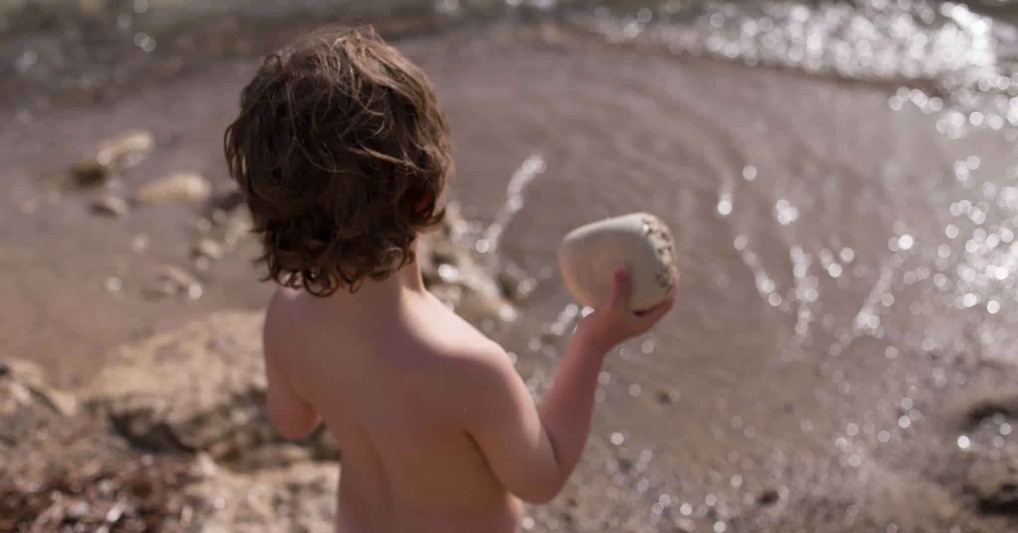 Throwing stones into the sea