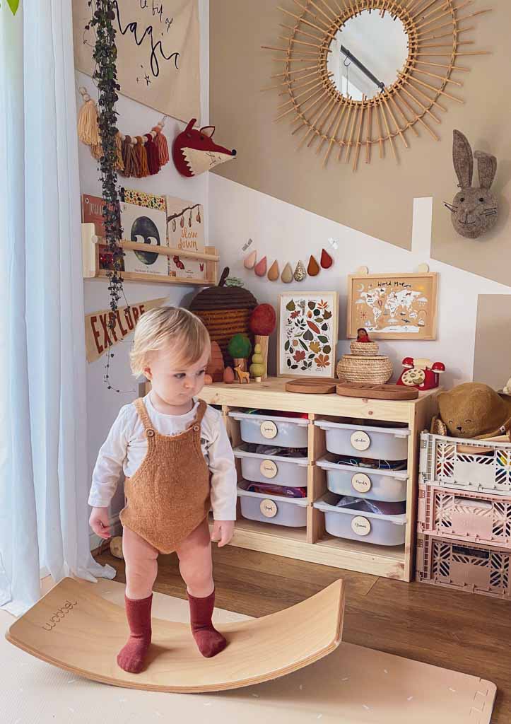 A toddler with a Wobbel starter board